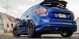 Ford Focus with TSW Kemora